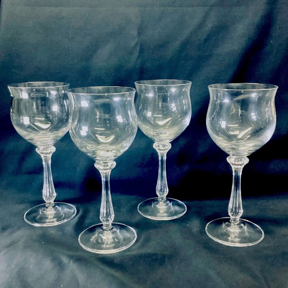 Set of 4 Wine Glasses - Goblets